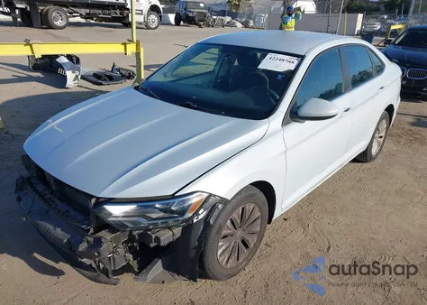 2019 Volkswagen Jetta 1.4T R-Line/1.4T S/1.4T Se z USA, uszkodzony, nr VIN 3VWC57BU4KM129413